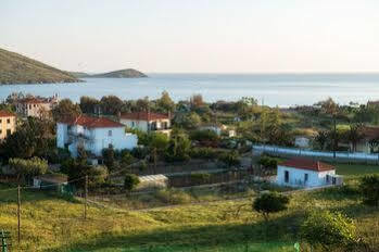 Panorama Plati Aparthotel Buitenkant foto