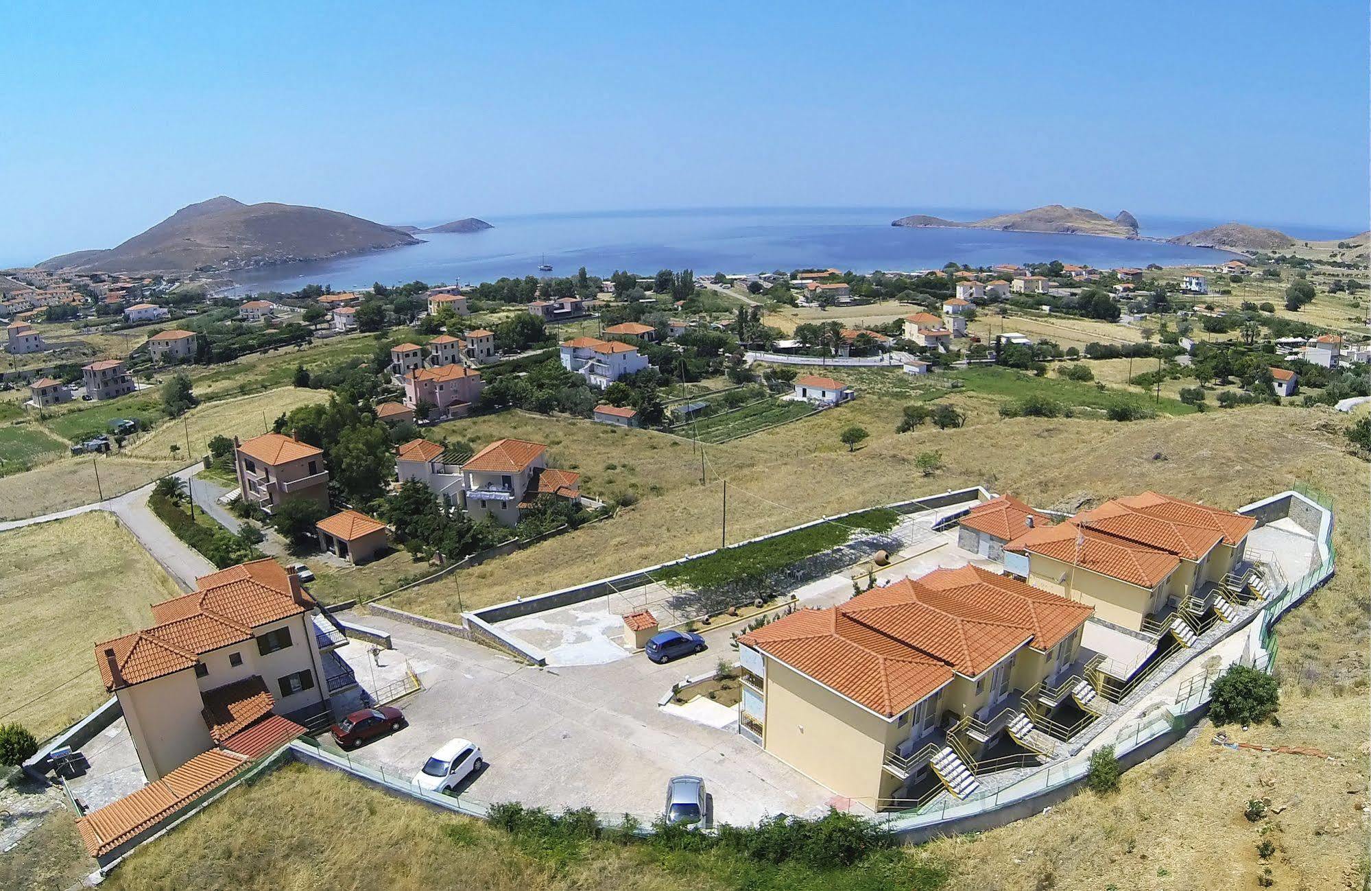 Panorama Plati Aparthotel Buitenkant foto